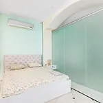 Deribasivska Cozy 4-room * Odessa