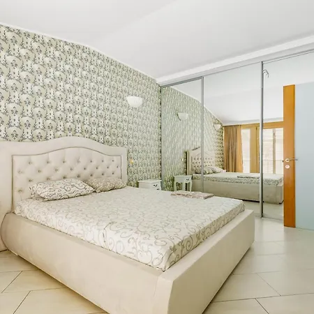 アパート Deribasivska Cozy 4-room