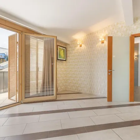 アパート Deribasivska Cozy 4-room